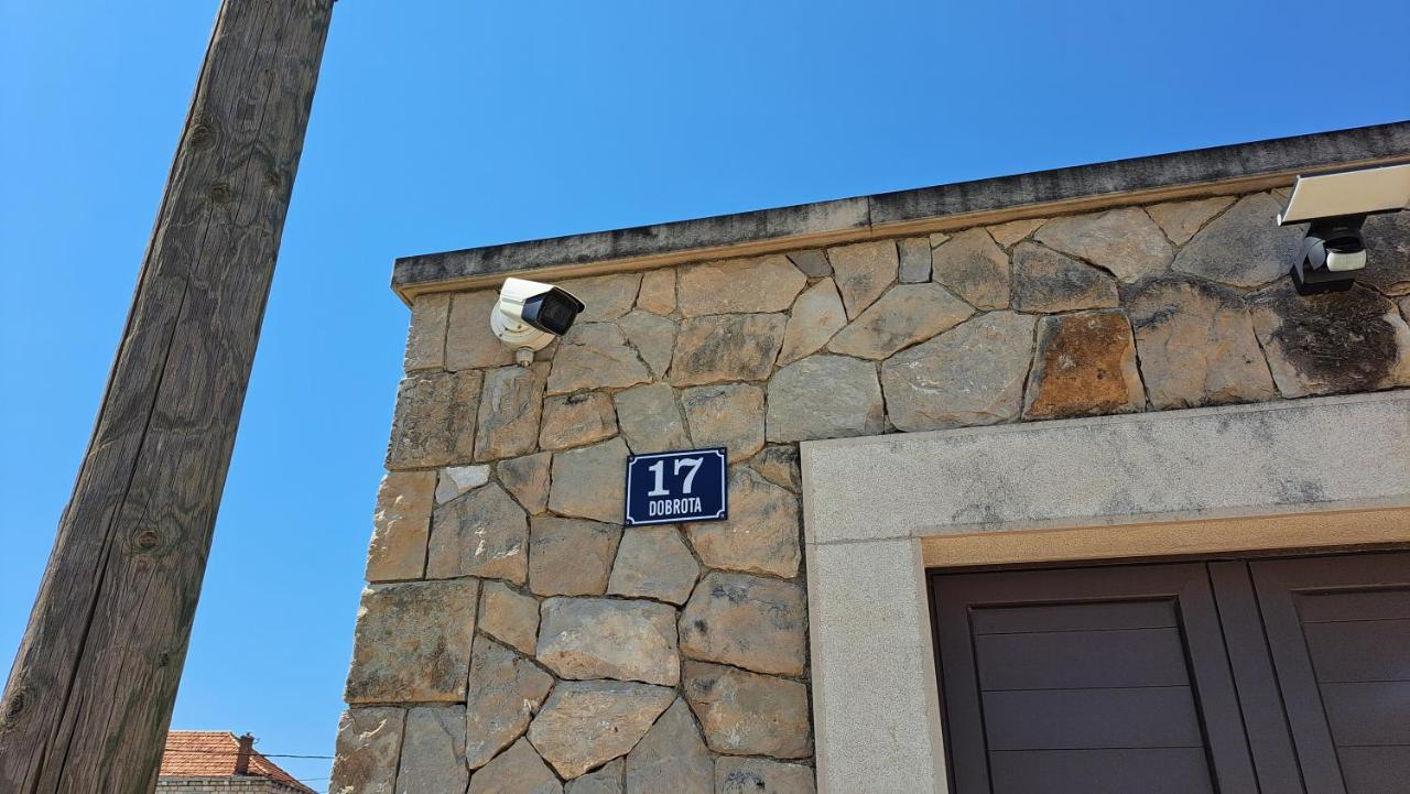 Dubrovnik Airport Apartment Tea Durovici Bagian luar foto